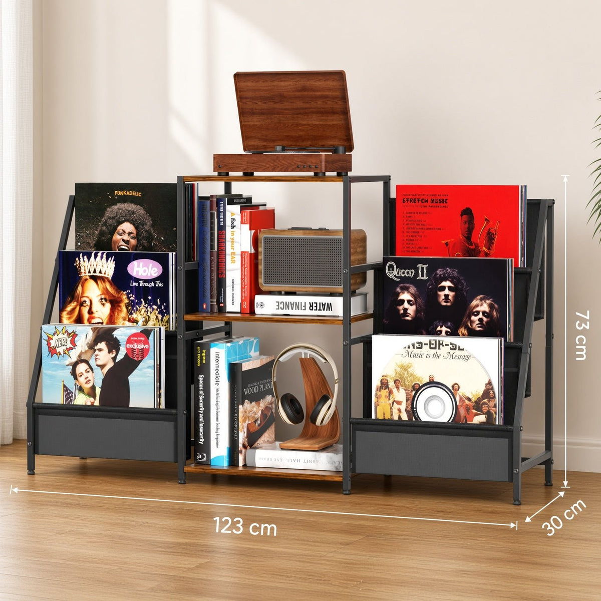 Présentoirs frontaux du meuble à vinyles avec pochettes exposées