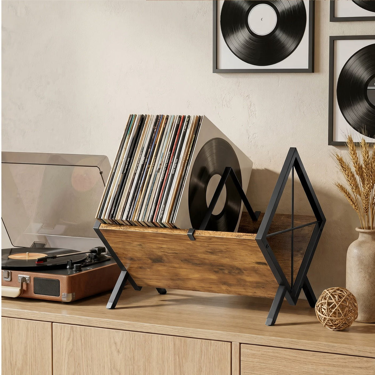 Casier de rangement en bois pour disques vinyles, posé au sol